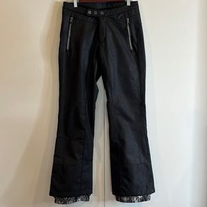 Body Glove Black Ski Snowboarding Pants 
SIze 6